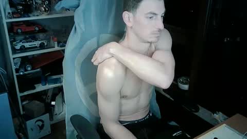Snapshot of joaomuacho chatting on 04-04-26, 05:38 joao love online show from 04-04-26, 05:38