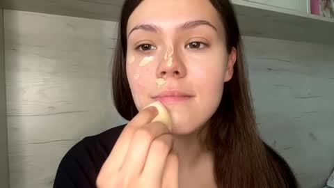 Snapshot of jodeesolarz chatting on 04-23-26, 10:14 Mila online show from 04-23-26, 10:14