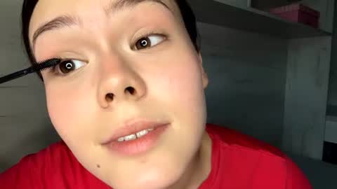 Mila online show from 07-11-26, 01:25
