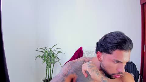 joe_esthetic online show from 11-07-25, 04:07