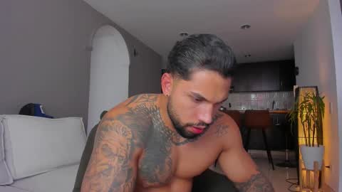 Snapshot of joe_esthetic chatting on 03-28-26, 08:08 joe_esthetic online show from 03-28-26, 08:08