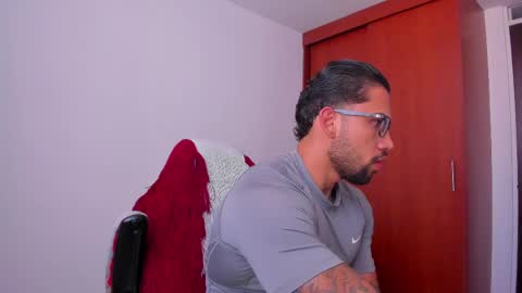 Snapshot of joe_esthetic chatting on 04-14-26, 01:06 joe_esthetic online show from 04-14-26, 01:06