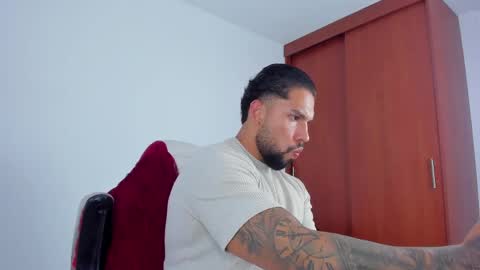 Snapshot of joe_esthetic chatting on 05-05-26, 11:02 joe_esthetic online show from 05-05-26, 11:02