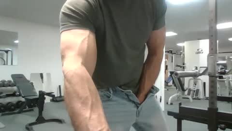 Snapshot of joe_smith5679 chatting on 11-28-25, 06:10 joe_smith5679 online show from 11-28-25, 06:10