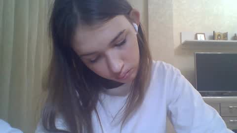 Snapshot of joelbigalk chatting on 09-17-25, 07:37 Jennifer online show from 09-17-25, 07:37