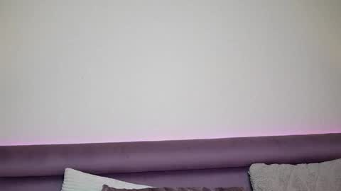  Joelle  online show from 12-17-25, 10:27