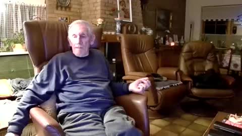 Snapshot of johan7_heet chatting on 12-23-24, 04:50 johan7 heet online show from 12-23-24, 04:50