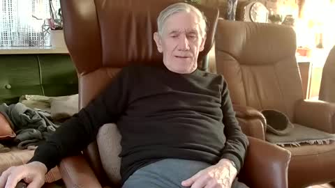 Snapshot of johan7_heet chatting on 02-06-25, 03:31 johan7 heet online show from 02-06-25, 03:31