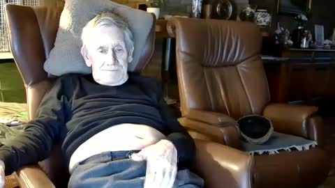 Snapshot of johan7_heet chatting on 02-15-25, 05:07 johan7 heet online show from 02-15-25, 05:07