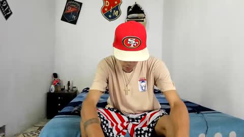 Snapshot of johan_and_antonella chatting on 01-17-25, 07:38 johan_and_antonella online show from 01-17-25, 07:38