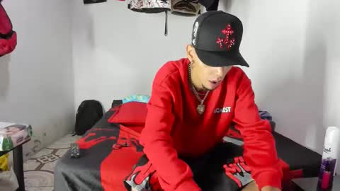 johan_and_antonella online show from 04-19-26, 09:28