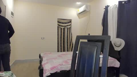 Johan Beley online show from 02-25-25, 10:39