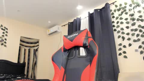 Johan Beley online show from 09-18-25, 02:41