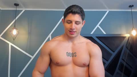 Snapshot of johan_williams_07 chatting on 01-02-25, 01:38 Johan Williams online show from 01-02-25, 01:38