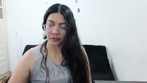 johana_collins online show from 05-27-26, 07:00