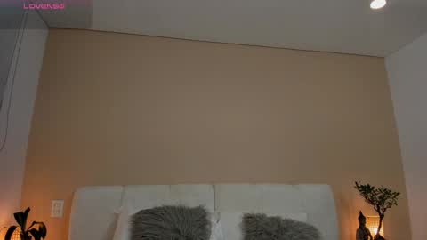 johana fox online show from 10-21-25, 12:00