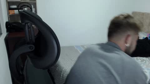 Snapshot of johanleonsweetboy chatting on 12-27-24, 05:20 JOHAN independient model online show from 12-27-24, 05:20