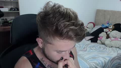 Snapshot of johanleonsweetboy chatting on 12-29-24, 04:16 JOHAN independient model online show from 12-29-24, 04:16