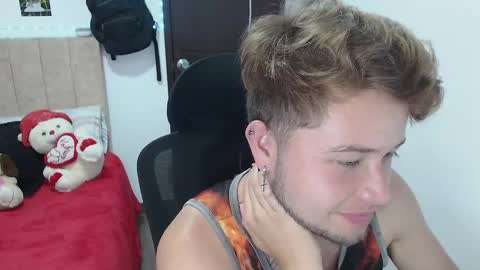 Snapshot of johanleonsweetboy chatting on 01-24-25, 07:39 JOHAN independient model online show from 01-24-25, 07:39