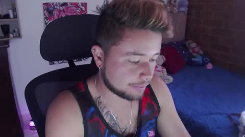 JOHAN independient model online show from 12-17-25, 05:08