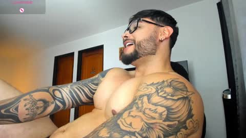 Snapshot of johatsu chatting on 12-20-24, 02:19 King - online show from 12-20-24, 02:19