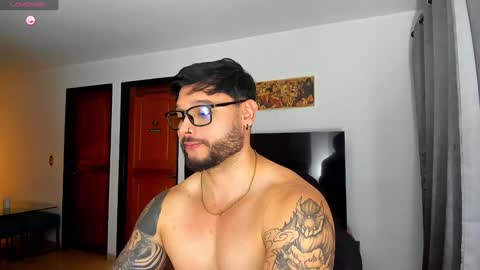 Snapshot of johatsu chatting on 12-28-24, 03:47 King - online show from 12-28-24, 03:47