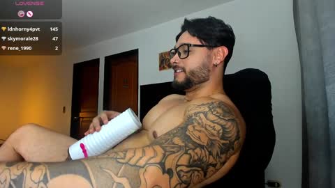 Snapshot of johatsu chatting on 01-03-25, 01:16 King - online show from 01-03-25, 01:16