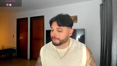 Snapshot of johatsu chatting on 01-04-25, 01:42 King - online show from 01-04-25, 01:42