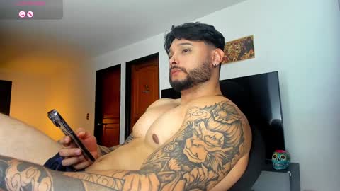 Snapshot of johatsu chatting on 01-08-25, 12:49 King - online show from 01-08-25, 12:49