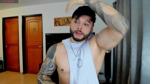 Snapshot of johatsu chatting on 01-23-25, 11:15 King - online show from 01-23-25, 11:15