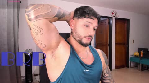 Snapshot of johatsu chatting on 01-24-25, 09:47 King - online show from 01-24-25, 09:47