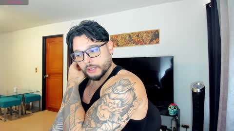 Snapshot of johatsu chatting on 02-03-25, 02:13 King - online show from 02-03-25, 02:13