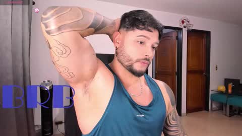 Snapshot of johatsu chatting on 09-21-25, 11:06 King - online show from 09-21-25, 11:06