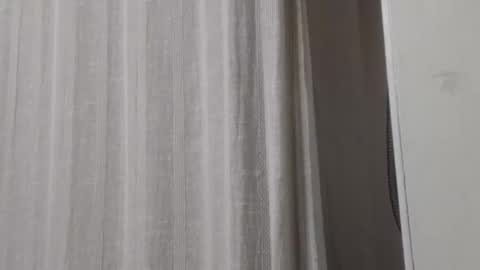 Snapshot of johenxxx chatting on 10-15-25, 04:45 johenxxx online show from 10-15-25, 04:45