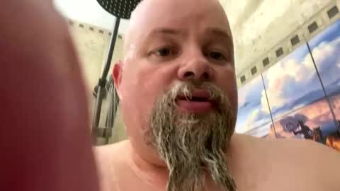 Snapshot of john40a chatting on 02-28-26, 04:24 John online show from 02-28-26, 04:24