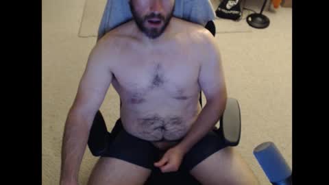 Snapshot of john_donson chatting on 10-14-25, 09:43 john_donson online show from 10-14-25, 09:43