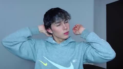 John Vichenso online show from 11-24-25, 09:47