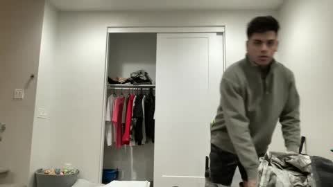 Snapshot of johnafterdark chatting on 12-09-24, 11:58 JAXX online show from 12-09-24, 11:58