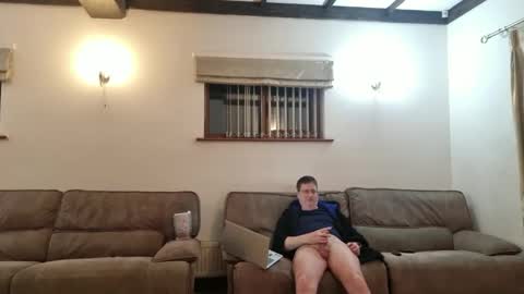 Snapshot of johnathan_stuart33 chatting on 03-01-26, 11:40 johnathan_stuart33 online show from 03-01-26, 11:40