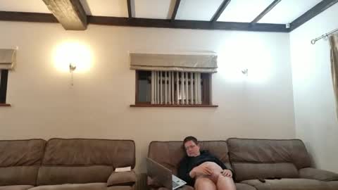 Snapshot of johnathan_stuart33 chatting on 05-21-26, 01:23 johnathan_stuart33 online show from 05-21-26, 01:23