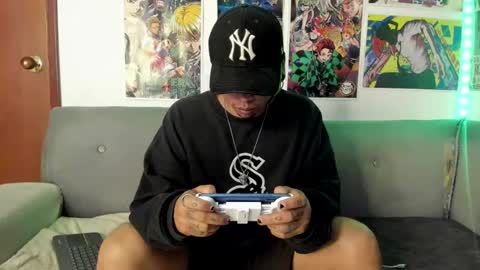 John carrie    Independent  Help me reach my goal 100 likes and 10000 followers  online show from 01-29-25, 10:05