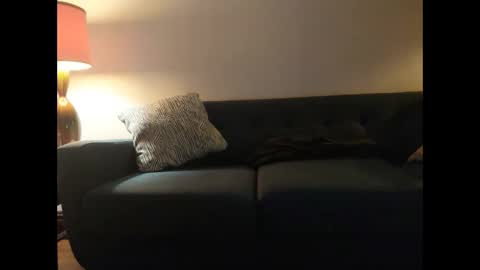 Johnee online show from 10-05-25, 08:45