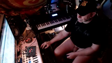 johnfeelgood004 online show from 01-19-26, 05:00