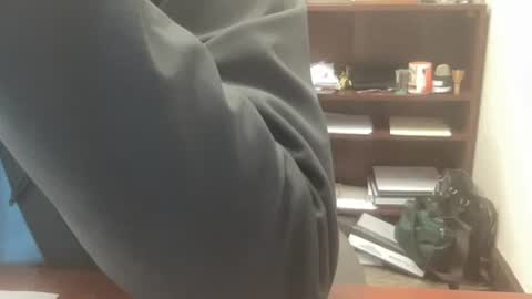 Snapshot of johnfl03 chatting on 10-15-25, 03:01 johnfl03 online show from 10-15-25, 03:01