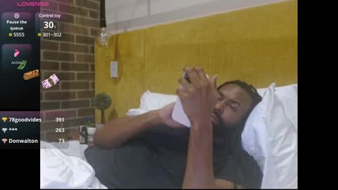 John Gabbana online show from 01-15-25, 04:21