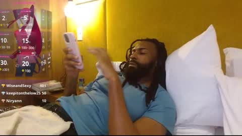 John Gabbana online show from 01-17-25, 04:06