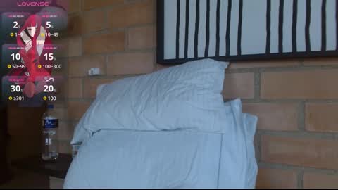 John Gabbana online show from 01-30-25, 04:02