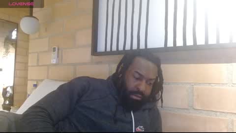 John Gabbana online show from 02-17-25, 10:18