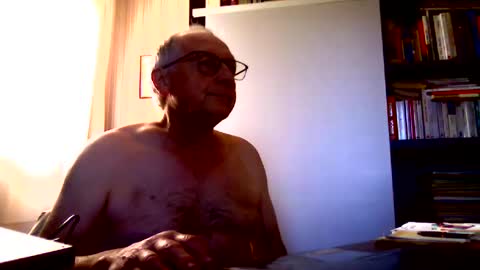 Snapshot of johnjohn6226623 chatting on 01-16-25, 01:47 johnjohn6226 online show from 01-16-25, 01:47