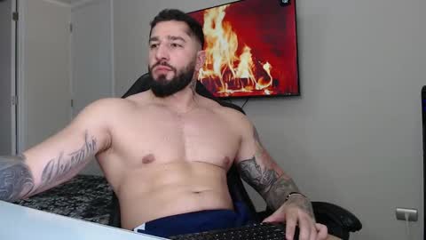 Snapshot of johnklleyn chatting on 09-25-25, 05:38 john online show from 09-25-25, 05:38